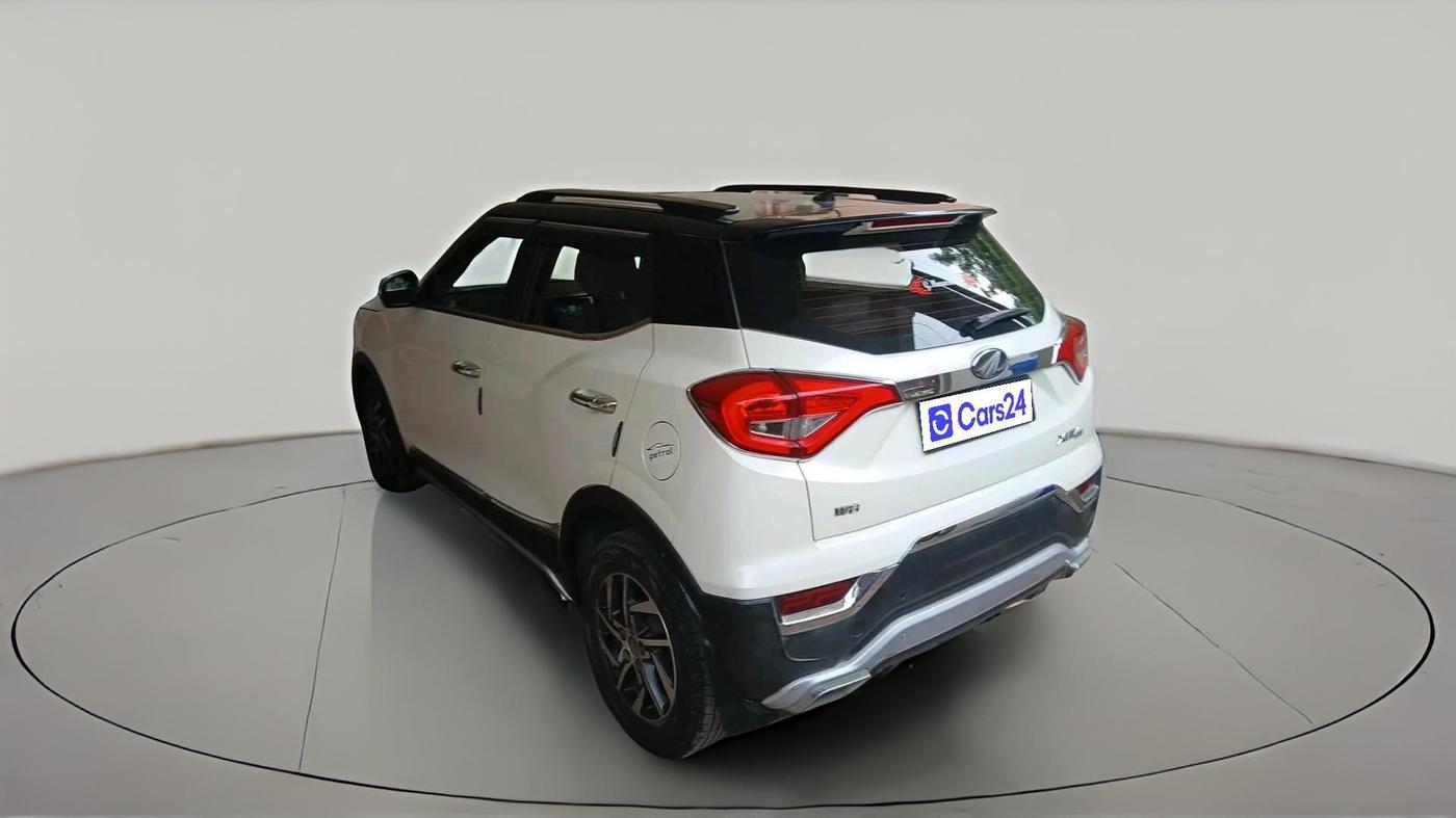 2022 Mahindra XUV300 W8 (O) 1.2 PETROL, Petrol, Manual, 42,473 km, exterior