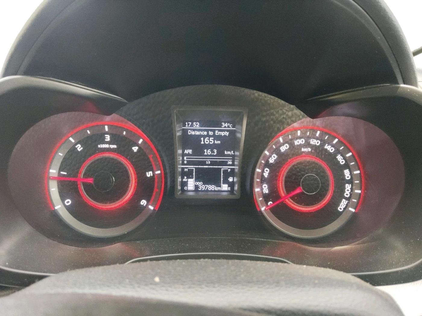 2024 Mahindra XUV 3XO MX3 Pro 1.5 Turbo Diesel, Diesel, Manual, 41,000 km, interior