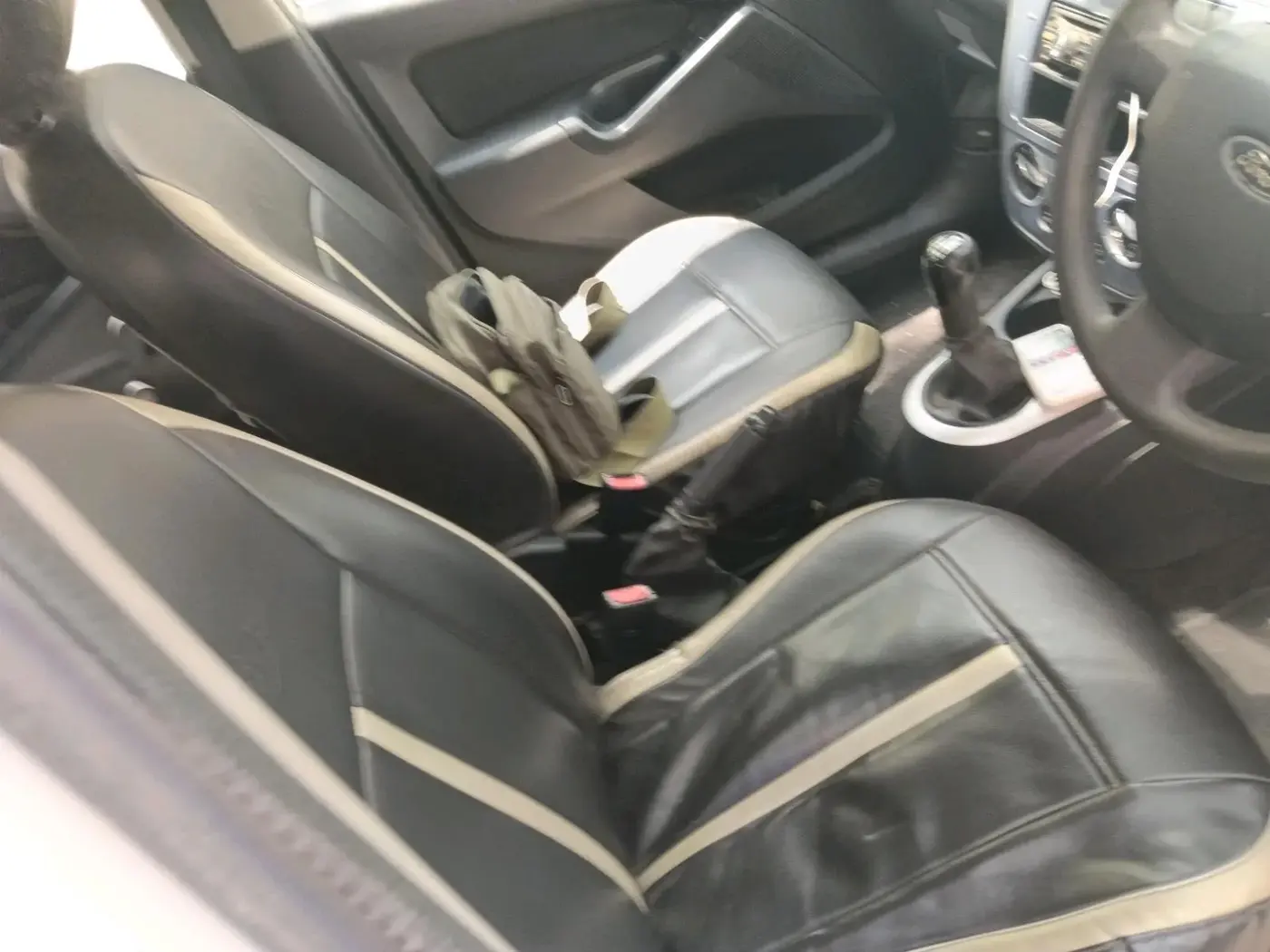 2013 Ford Figo EXI 1.2 PETROL, Petrol, Manual, 57,966 km, interior