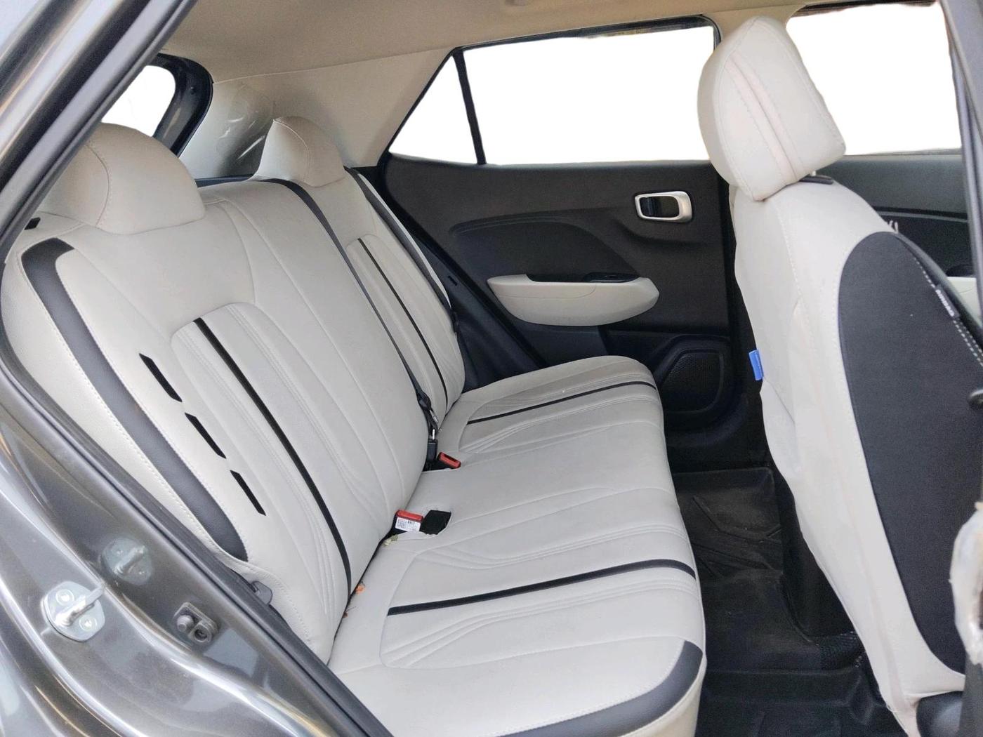2025 Hyundai VENUE S PLUS 1.5 CRDI, Diesel, Manual, 17,436 km, interior