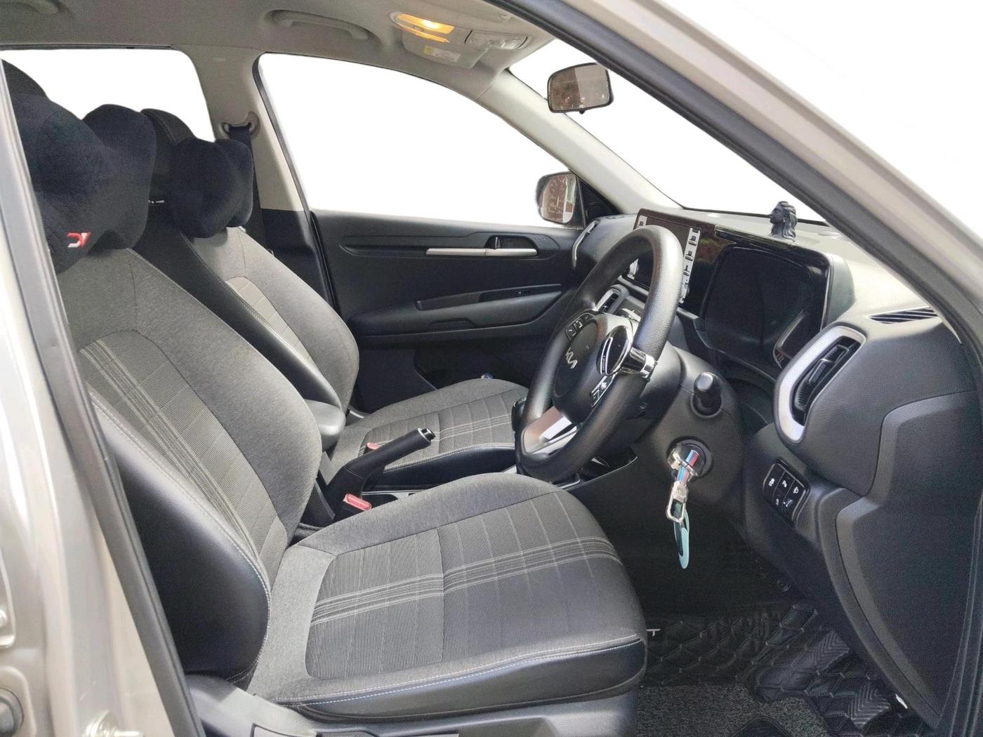 2024 KIA SONET HTK 1.2 PETROL MT, Petrol, Manual, 31,748 km, interior