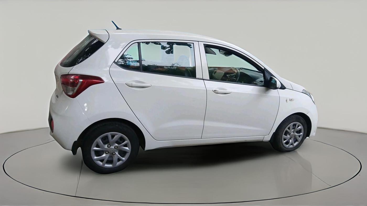 2017 Hyundai Grand i10 MAGNA AT 1.2 KAPPA VTVT, Petrol, Automatic, 60,759 km, exterior