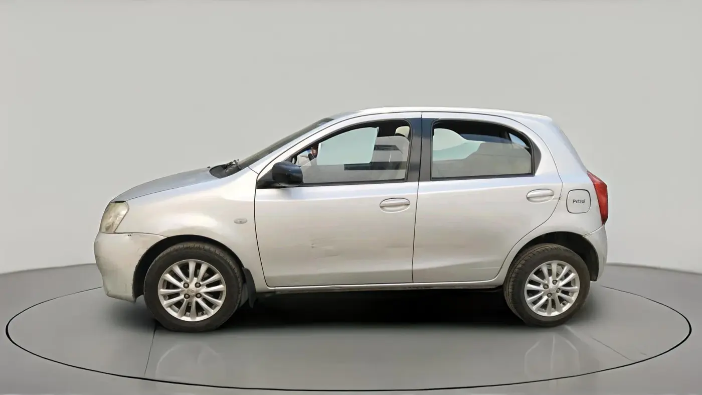 2011 Toyota Etios Liva V, Petrol, Manual, 94,191 km, exterior