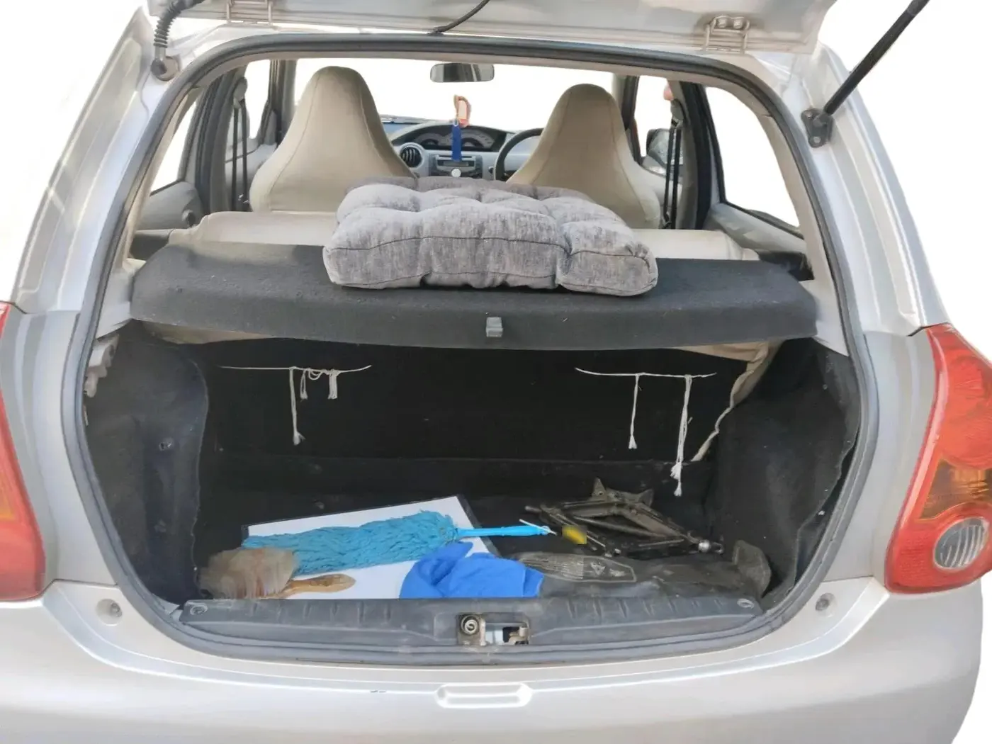 2011 Toyota Etios Liva V, Petrol, Manual, 94,191 km, exterior