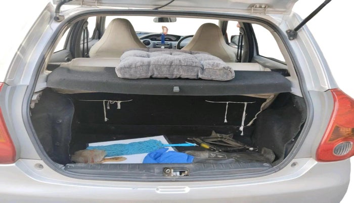 2011 Toyota Etios Liva V, Petrol, Manual, 94,191 km, exterior