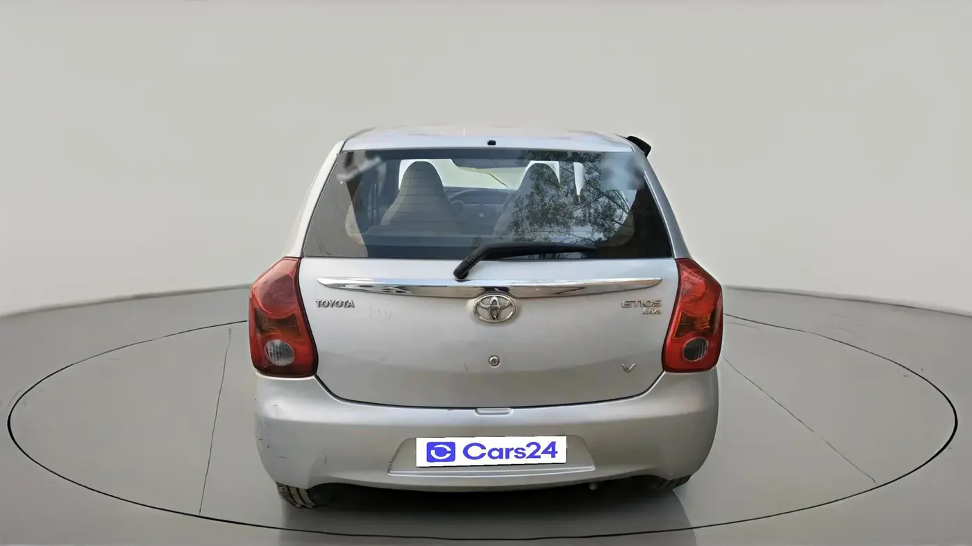 2011 Toyota Etios Liva V, Petrol, Manual, 94,191 km, exterior
