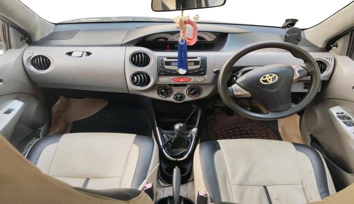 2011 Toyota Etios Liva V, Petrol, Manual, 94,191 km, interior