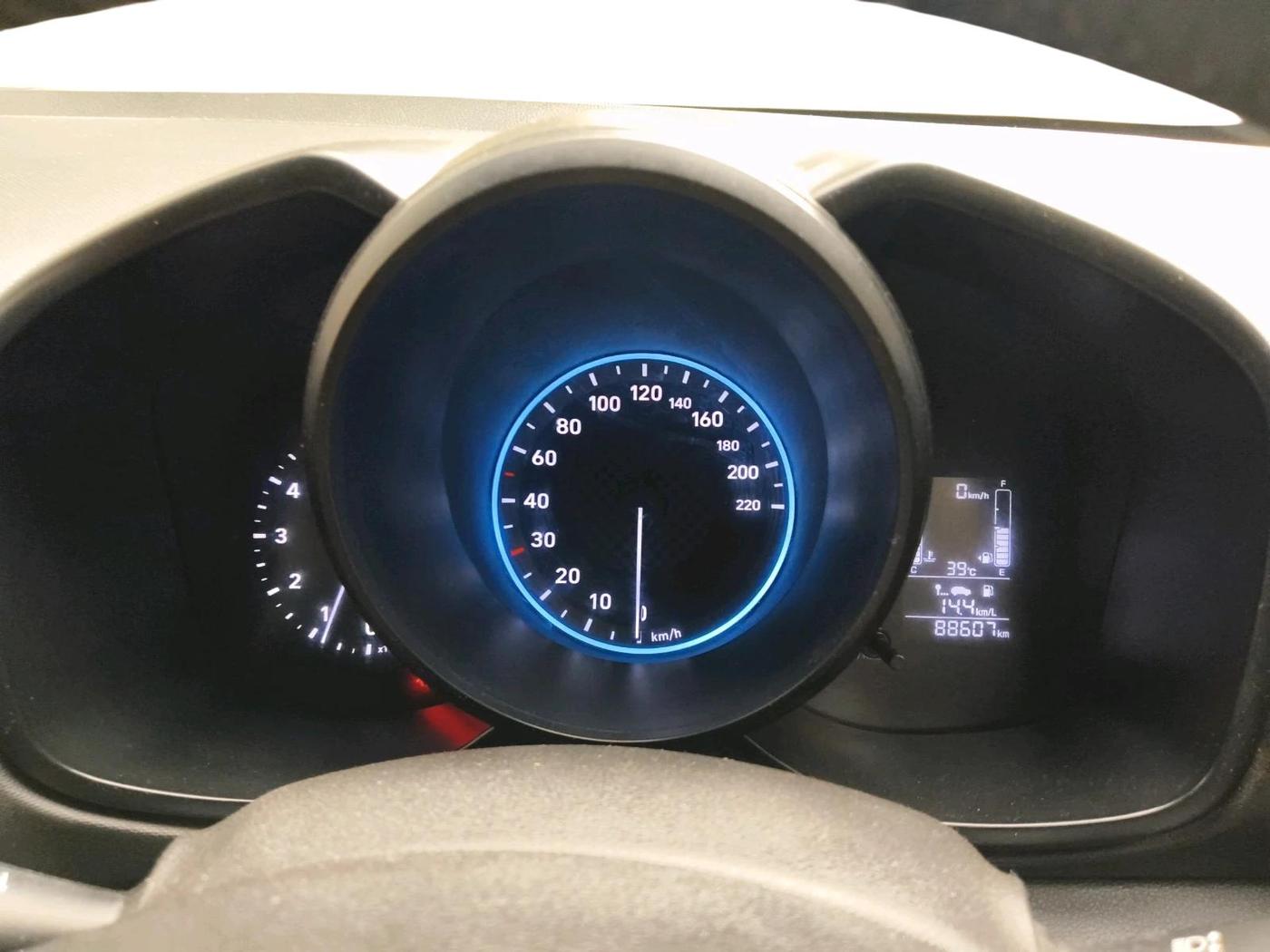 2021 Hyundai VENUE SX 1.5 CRDI, Diesel, Manual, 88,607 km, interior