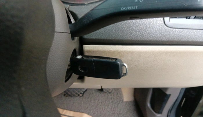 2014 Volkswagen Vento HIGHLINE 1.2 TSI AT, Petrol, Automatic, 1,05,057 km, interior