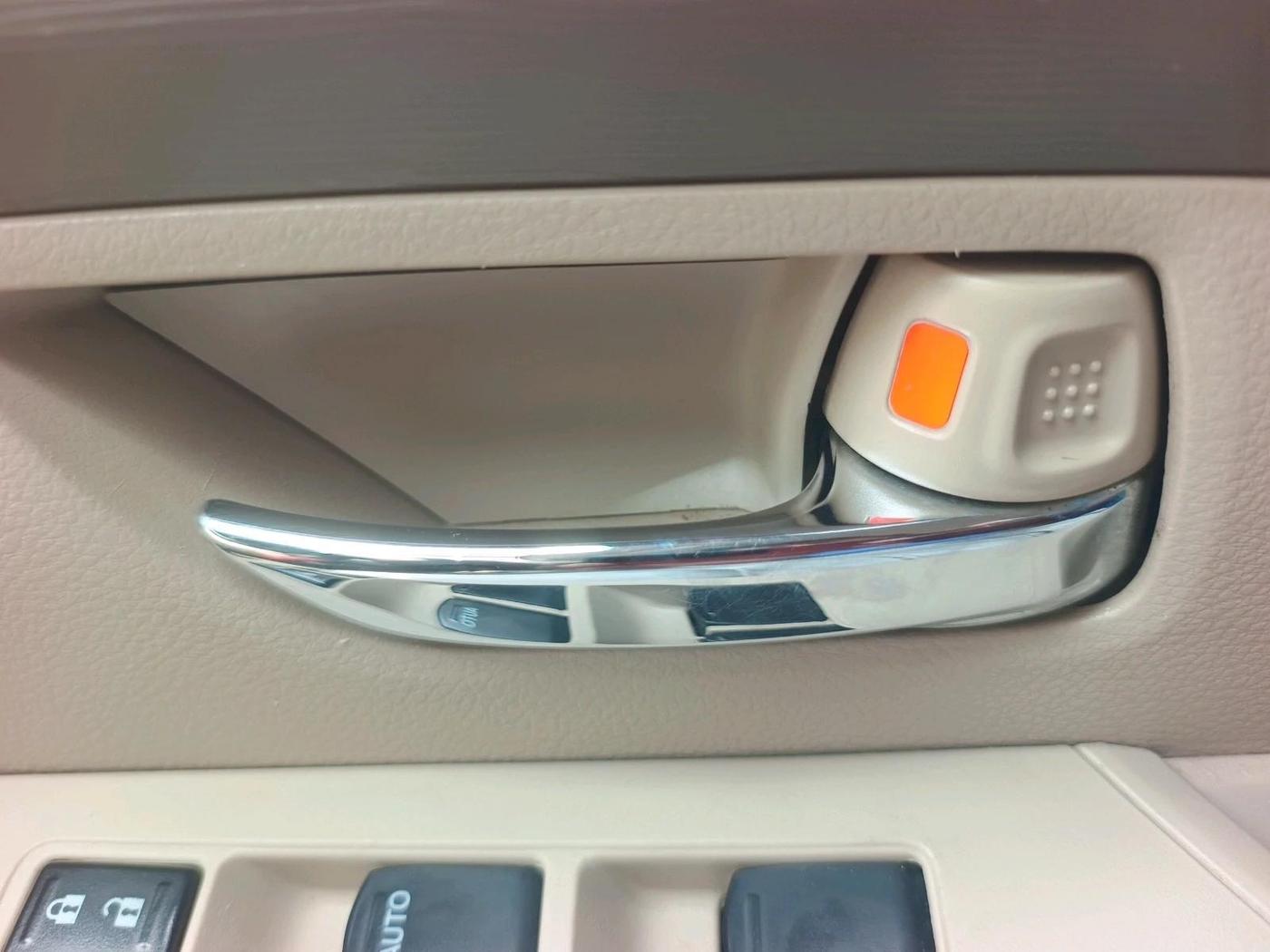 2021 Maruti Ertiga VXI AT SHVS, Petrol, Automatic, 72,887 km, interior