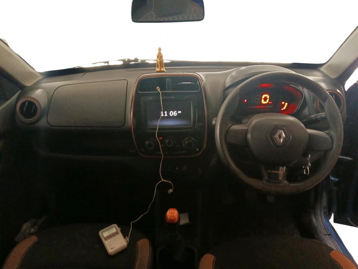 2019 Renault Kwid CLIMBER 1.0, Petrol, Manual, 76,124 km, interior