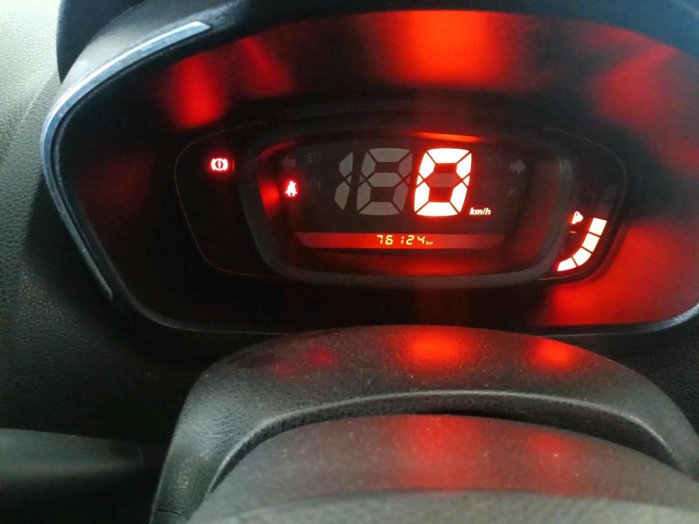 2019 Renault Kwid CLIMBER 1.0, Petrol, Manual, 76,124 km, interior