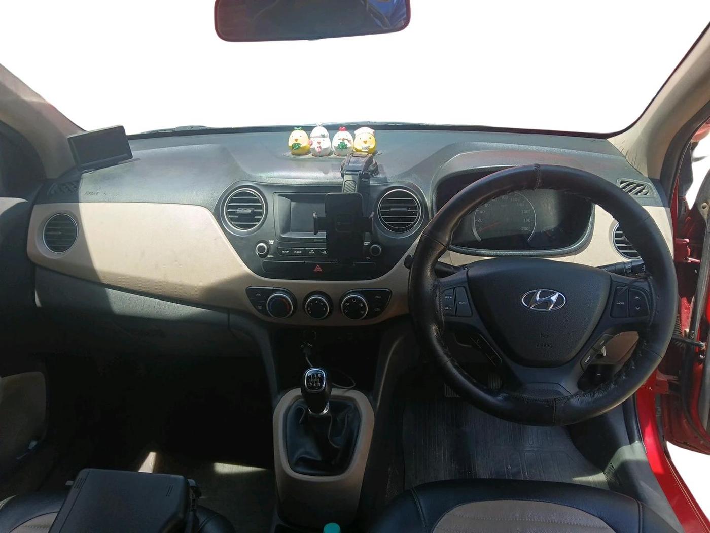 2017 Hyundai Grand i10 SPORTZ 1.2 KAPPA VTVT, Petrol, Manual, 83,074 km, interior