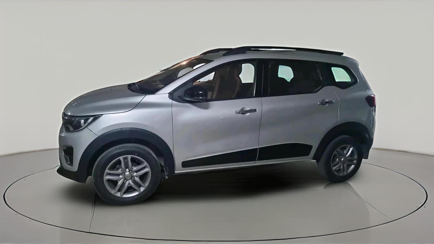 2023 Renault TRIBER RXZ, Petrol, Manual, 32,594 km, exterior