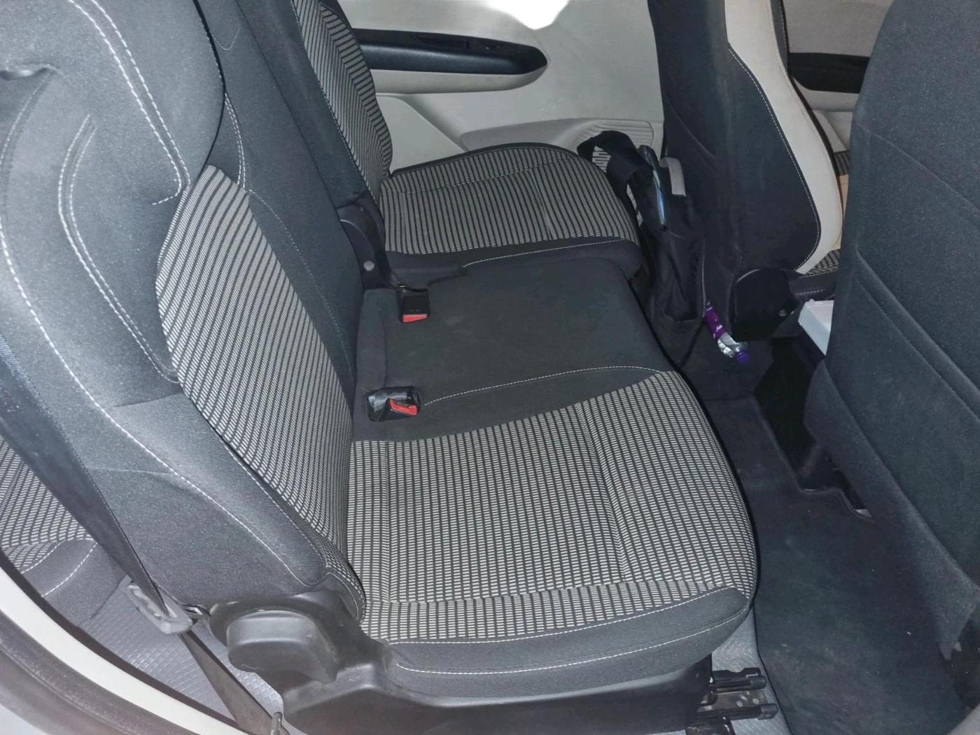 2023 Renault TRIBER RXZ, Petrol, Manual, 32,594 km, interior