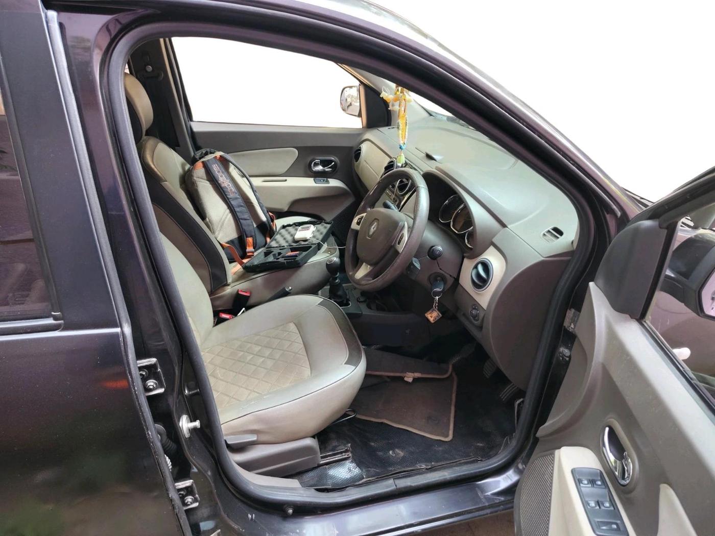 2015 Renault Lodgy 110 PS RXZ 7 STR, Diesel, Manual, 57,444 km, interior