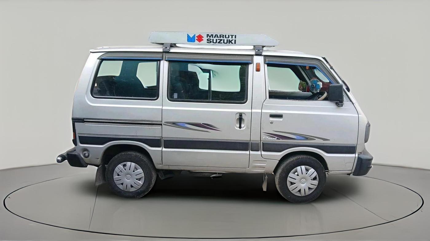 2017 Maruti Omni 5 STR, Petrol, Manual, 1,00,956 km, exterior