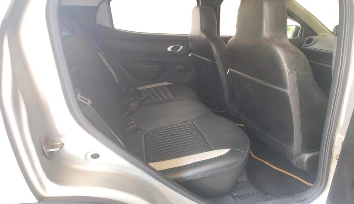 2019 Renault Kwid RXT 1.0 AMT (O), Petrol, Automatic, 18,678 km, interior