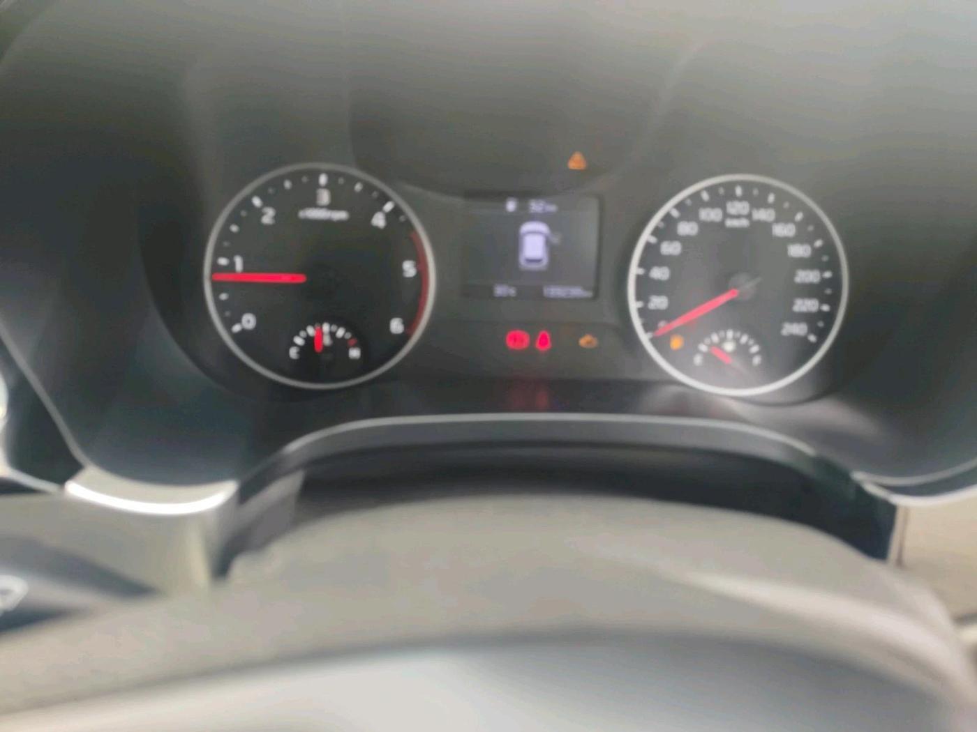 2022 KIA SELTOS HTK PLUS 1.5 DIESEL, Diesel, Manual, 1,33,238 km, interior
