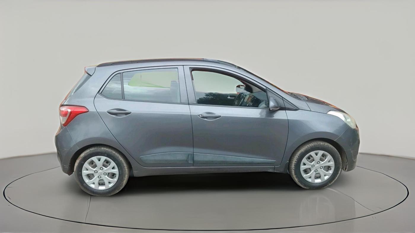 2015 Hyundai Grand i10 SPORTZ 1.2 KAPPA VTVT, Petrol, Manual, 2,14,091 km, exterior