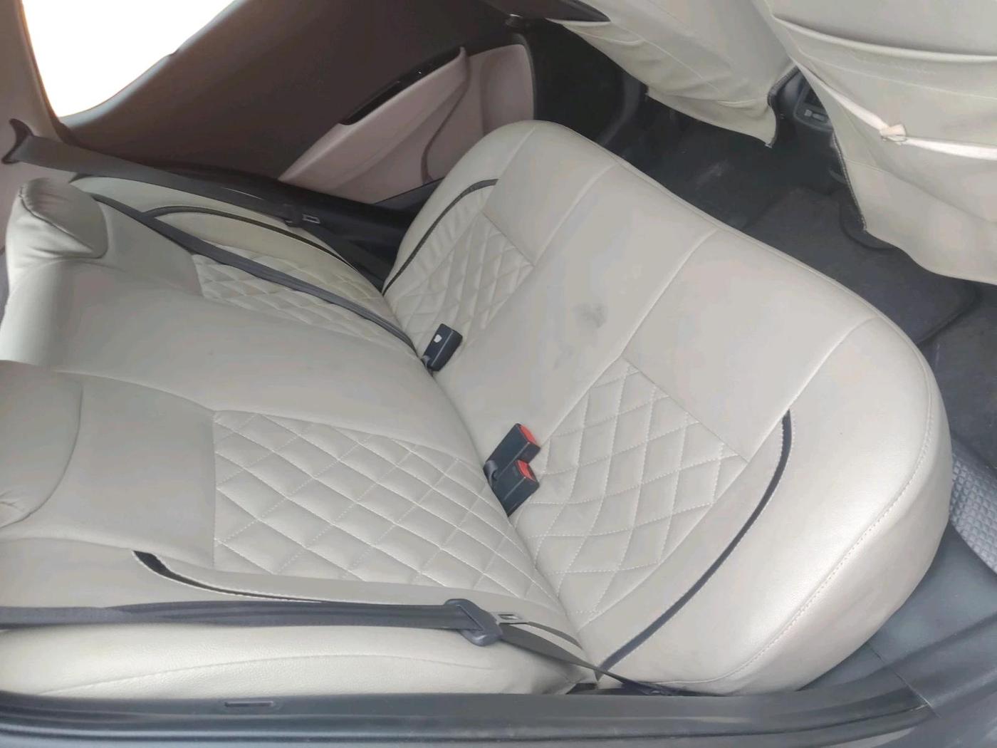 2015 Hyundai Grand i10 SPORTZ 1.2 KAPPA VTVT, Petrol, Manual, 2,14,091 km, interior
