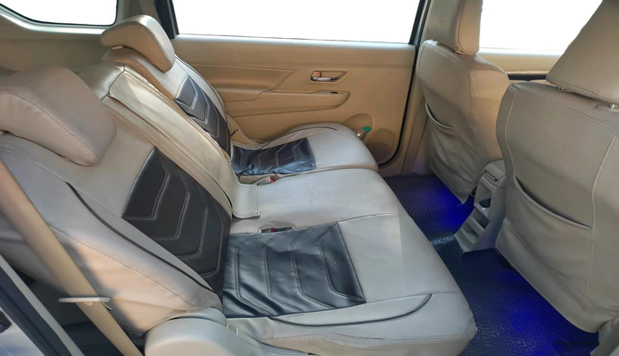 2022 Maruti Ertiga ZXI (O) CNG, CNG, Manual, 1,14,258 km, interior