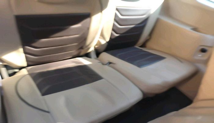 2022 Maruti Ertiga ZXI (O) CNG, CNG, Manual, 1,14,258 km, interior