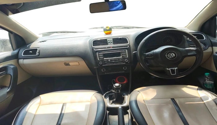 2013 Volkswagen Polo HIGHLINE DIESEL, Diesel, Manual, 1,13,713 km, interior