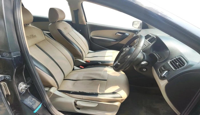 2013 Volkswagen Polo HIGHLINE DIESEL, Diesel, Manual, 1,13,713 km, interior