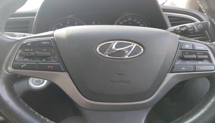 2016 Hyundai New Elantra 2.0 SX(O) AT PETROL, Petrol, Automatic, 67,552 km, interior