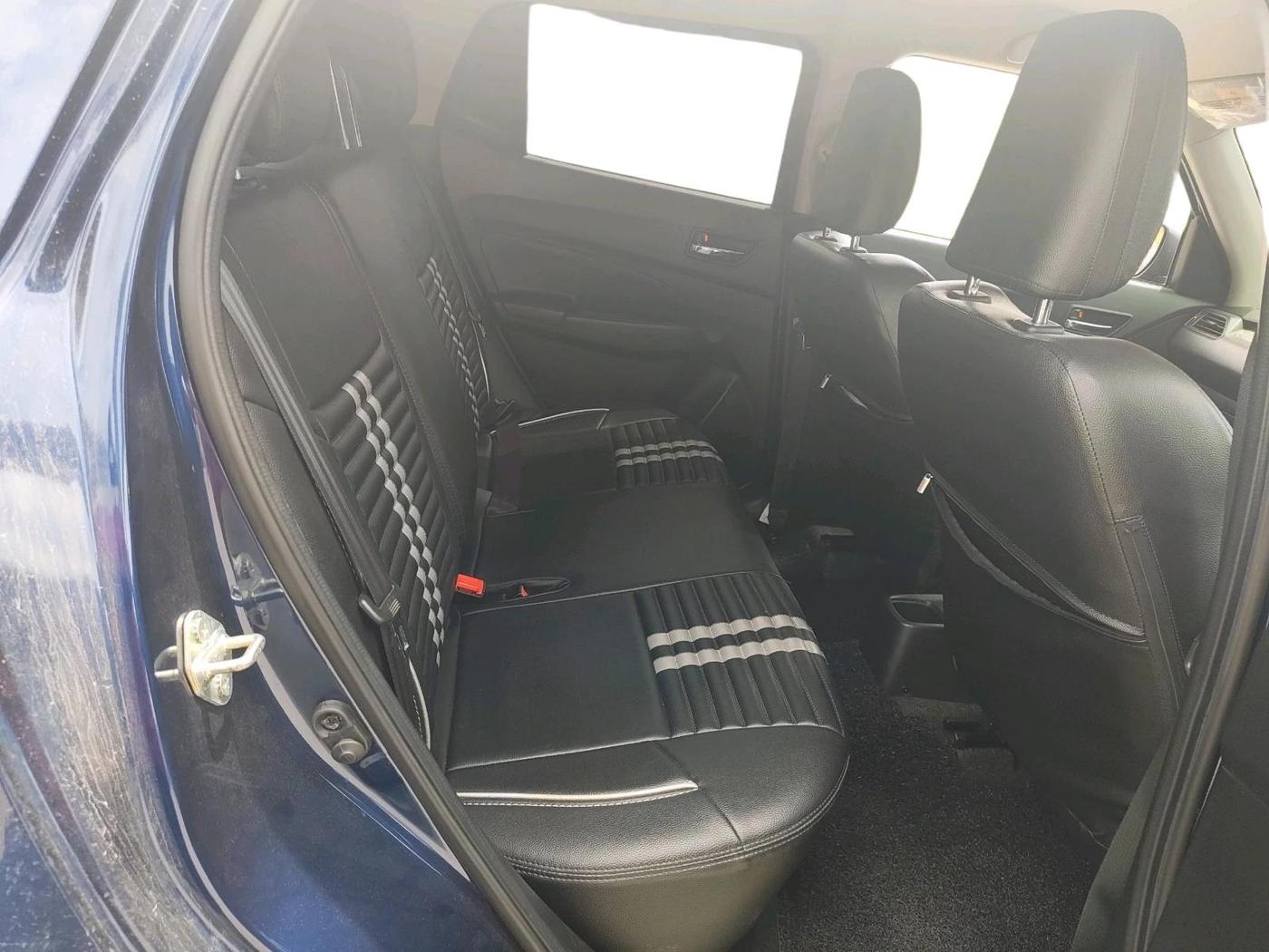 2023 Maruti Swift ZXI PLUS DUAL TONE, Petrol, Manual, 10,813 km, interior