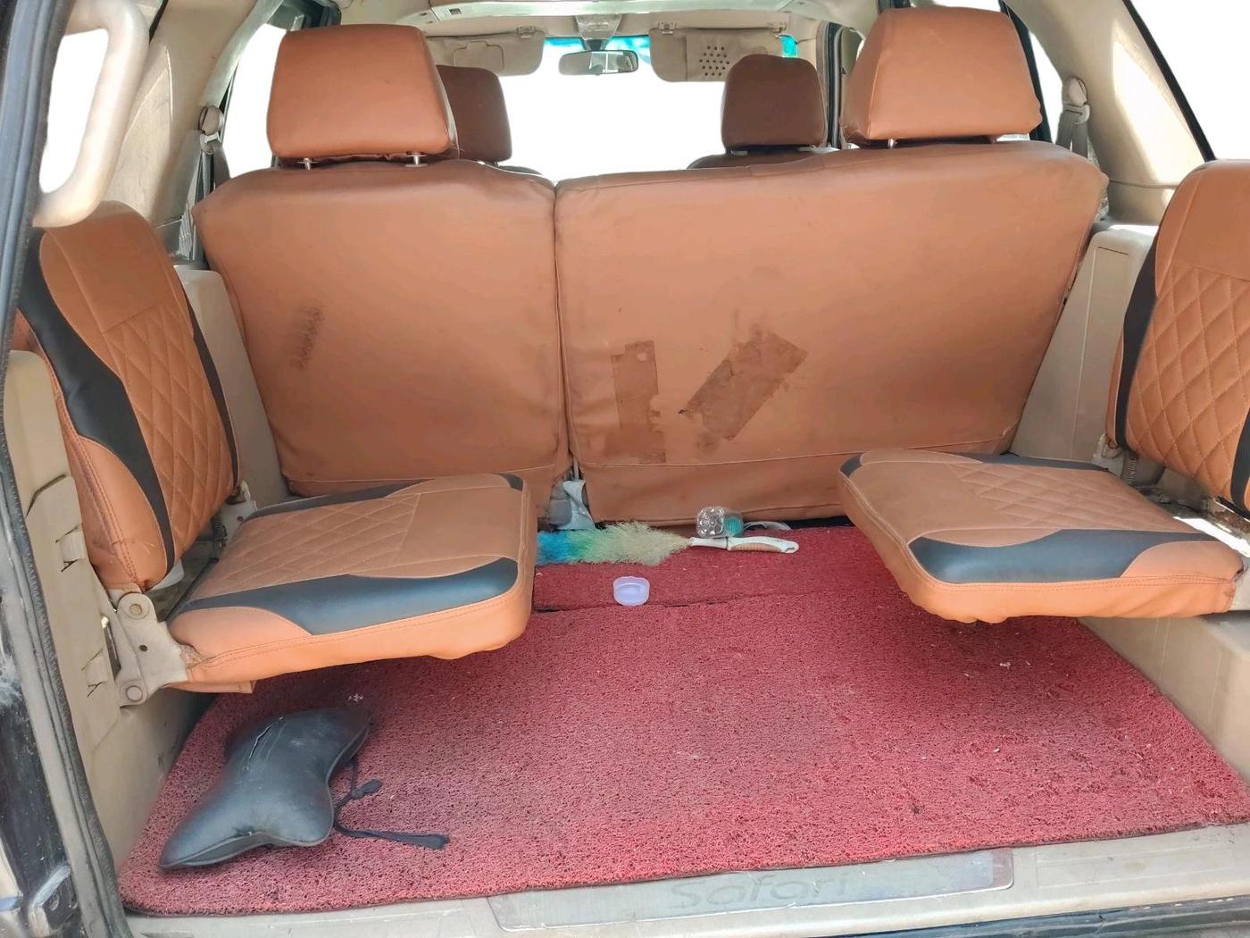 2012 Tata Safari 4X2 EX DICOR 2.2 VTT, Diesel, Manual, 1,49,251 km, interior