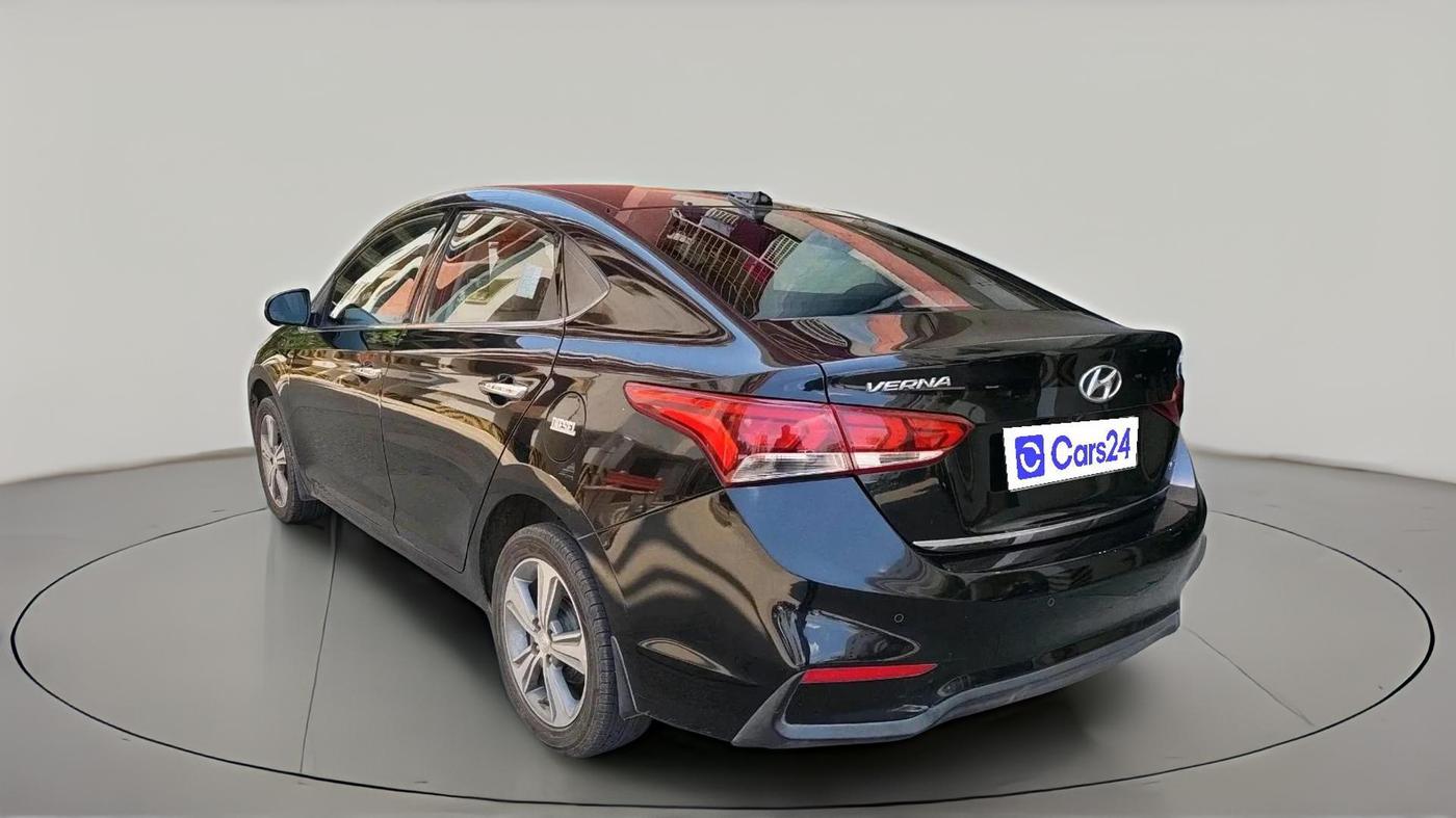 2018 Hyundai Verna 1.6 CRDI SX, Diesel, Manual, 55,281 km, exterior