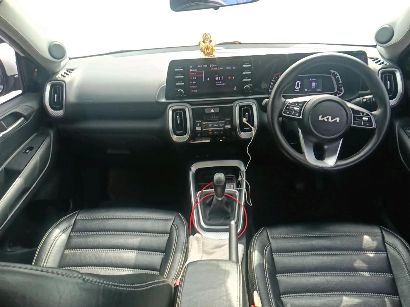2023 KIA SONET HTK PLUS 1.0 IMT, Petrol, Manual, 7,033 km, interior