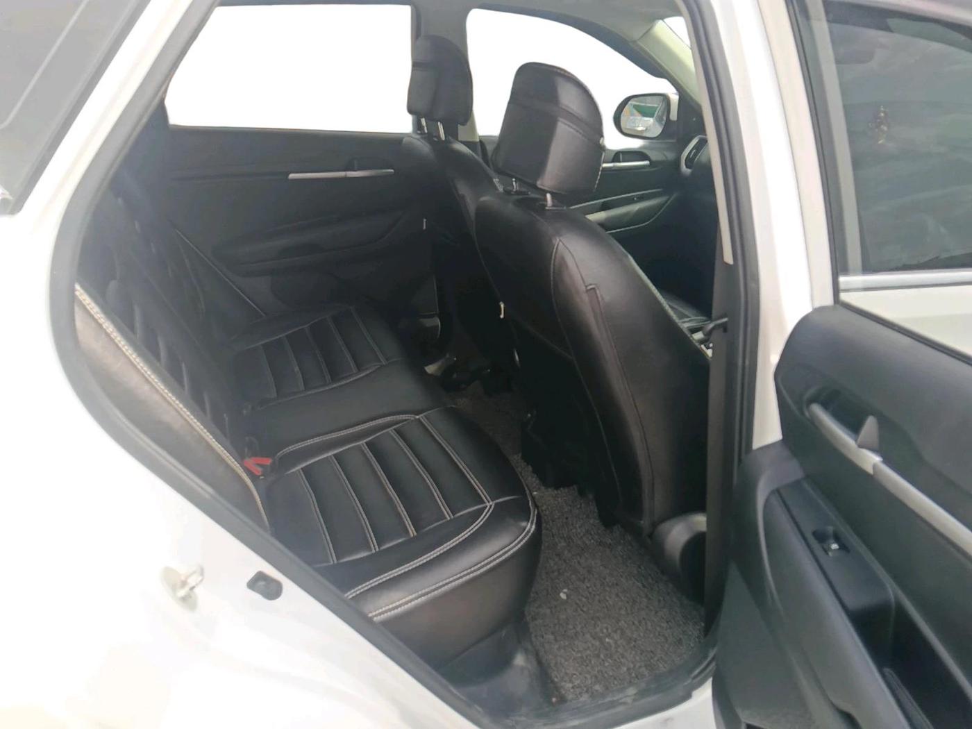 2023 KIA SONET HTK PLUS 1.0 IMT, Petrol, Manual, 7,033 km, interior