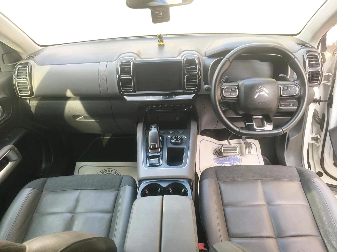 2021 CITROEN C5 AIRCROSS FEEL DUAL TONE, Diesel, Automatic, 42,000 km, interior