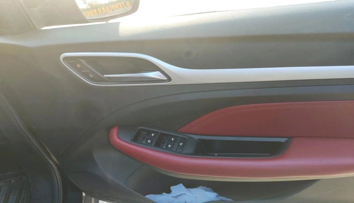 2021 MG ASTOR SAVVY 1.3 TURBO AT S RED, Petrol, Automatic, 32,776 km, interior