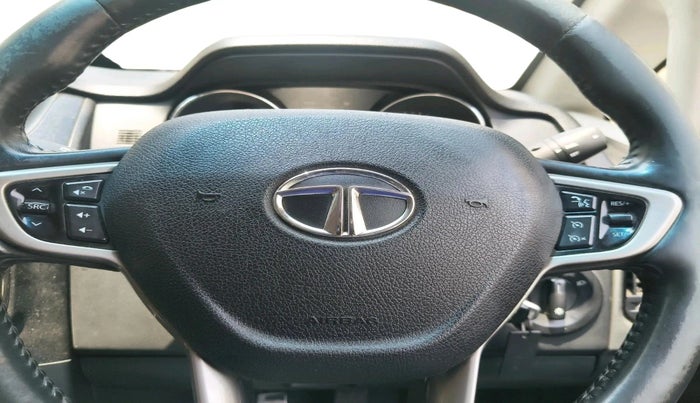 2017 Tata Hexa XT 4X2 6 STR, Diesel, Manual, 1,07,554 km, interior