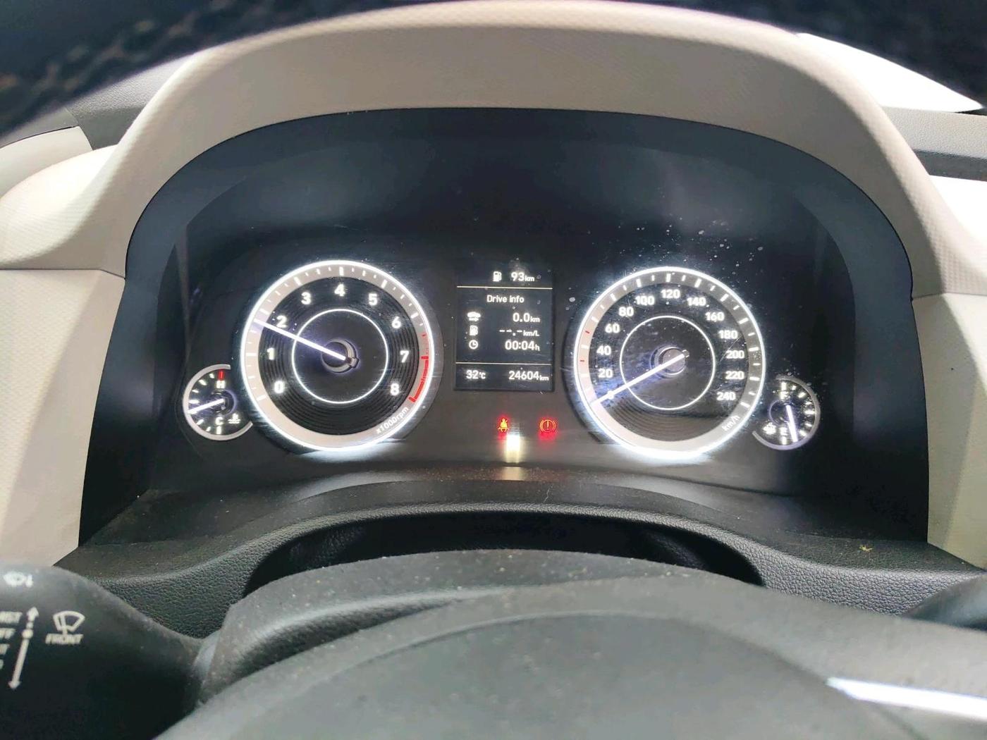 2023 Hyundai Creta SX 1.5 PETROL, Petrol, Manual, 24,604 km, interior