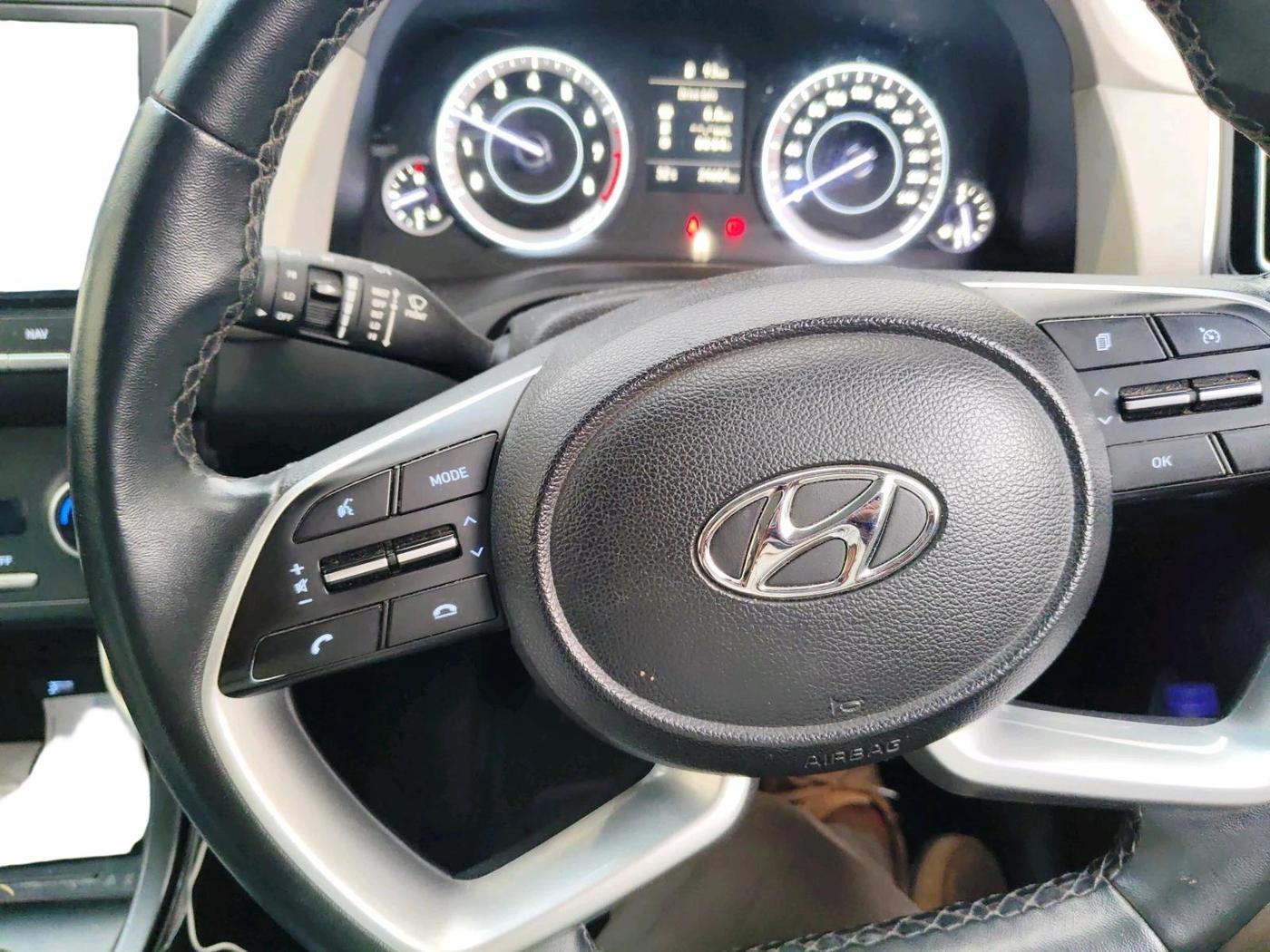 2023 Hyundai Creta SX 1.5 PETROL, Petrol, Manual, 24,604 km, interior