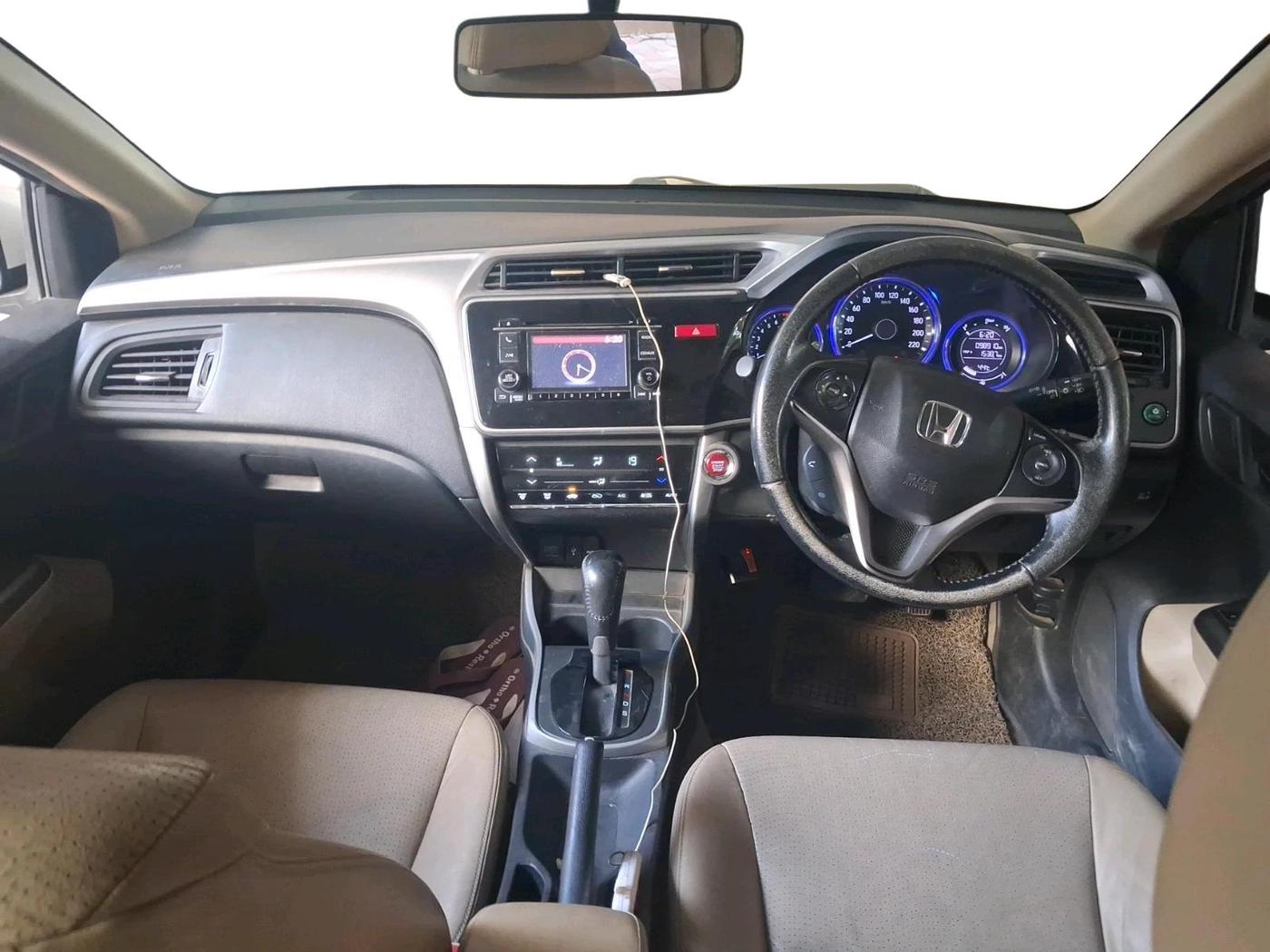 2016 Honda City 1.5L I-VTEC VX CVT, Petrol, Automatic, 98,910 km, interior