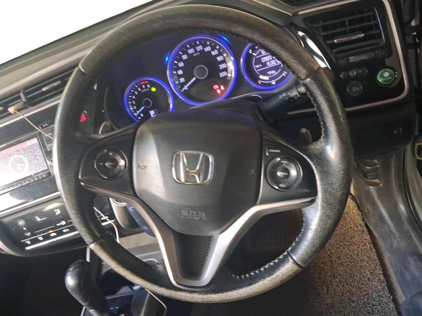 2016 Honda City 1.5L I-VTEC VX CVT, Petrol, Automatic, 98,910 km, interior