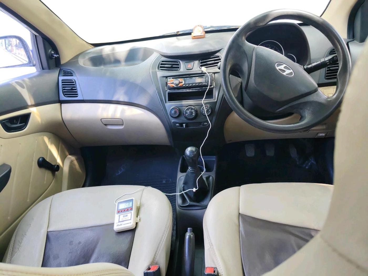 2012 Hyundai Eon D-LITE + LPG, Petrol, Manual, 1,17,036 km, interior