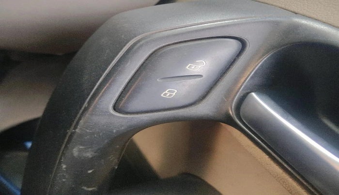 2012 Volkswagen Polo TRENDLINE 1.2L DIESEL, Diesel, Manual, 1,10,876 km, interior