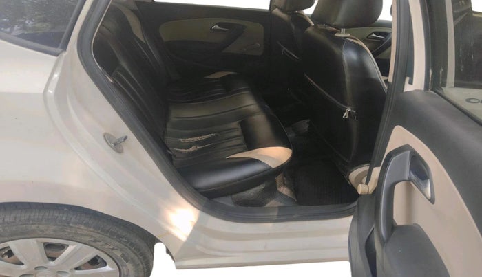 2012 Volkswagen Polo TRENDLINE 1.2L DIESEL, Diesel, Manual, 1,10,876 km, interior