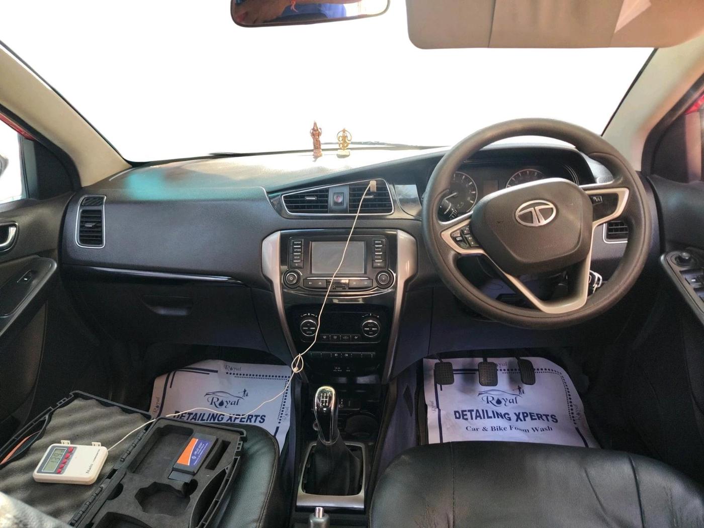 2015 Tata Bolt XT QUADRAJET, Diesel, Manual, 96,791 km, interior