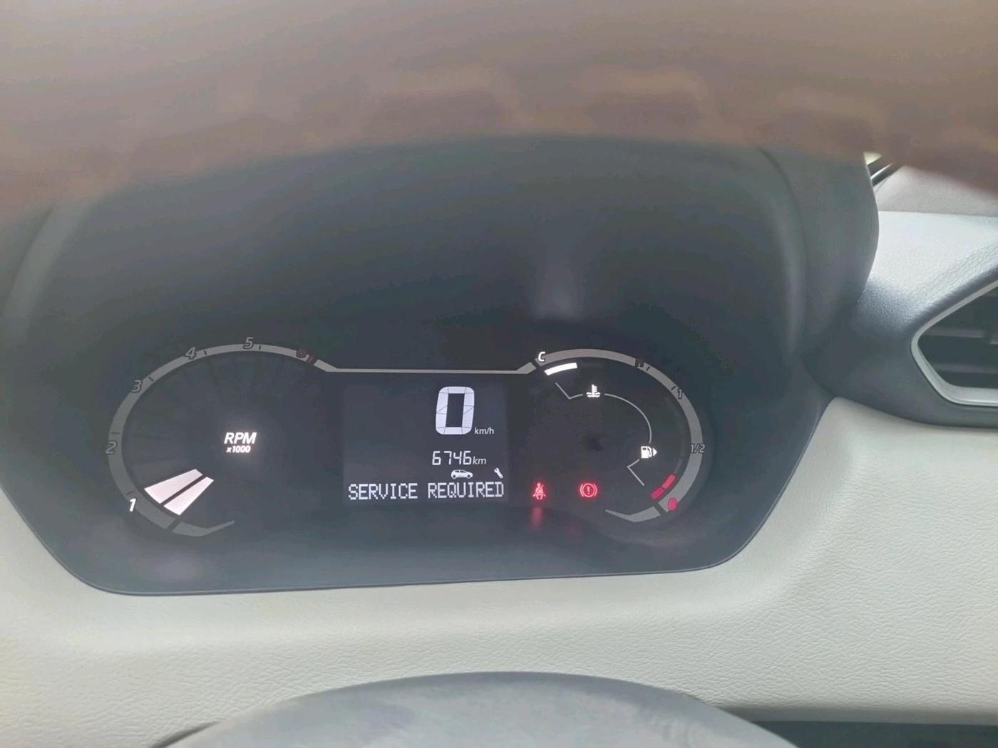 2024 Nissan MAGNITE XE, Petrol, Manual, 6,746 km, interior