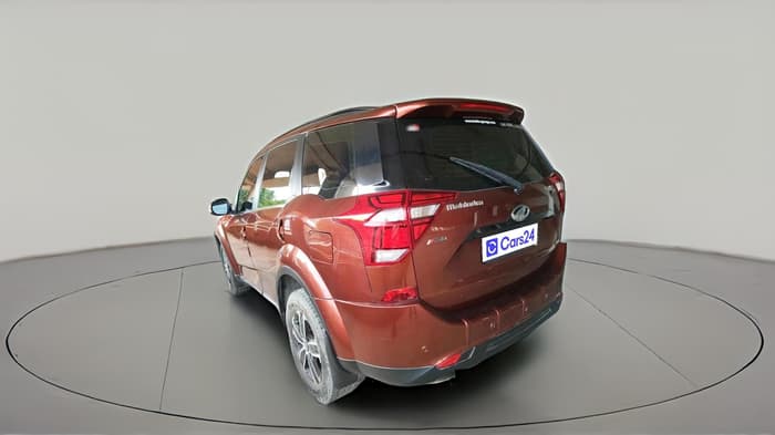 2018 Mahindra XUV500 W7, Diesel, Manual, 72,426 km, exterior