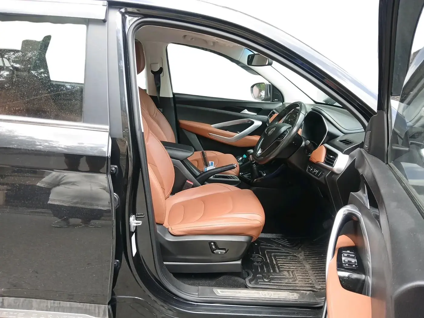 2022 MG HECTOR PLUS SELECT 2.0 DIESEL TURBO MT 7-STR, Diesel, Manual, 28,500 km, interior