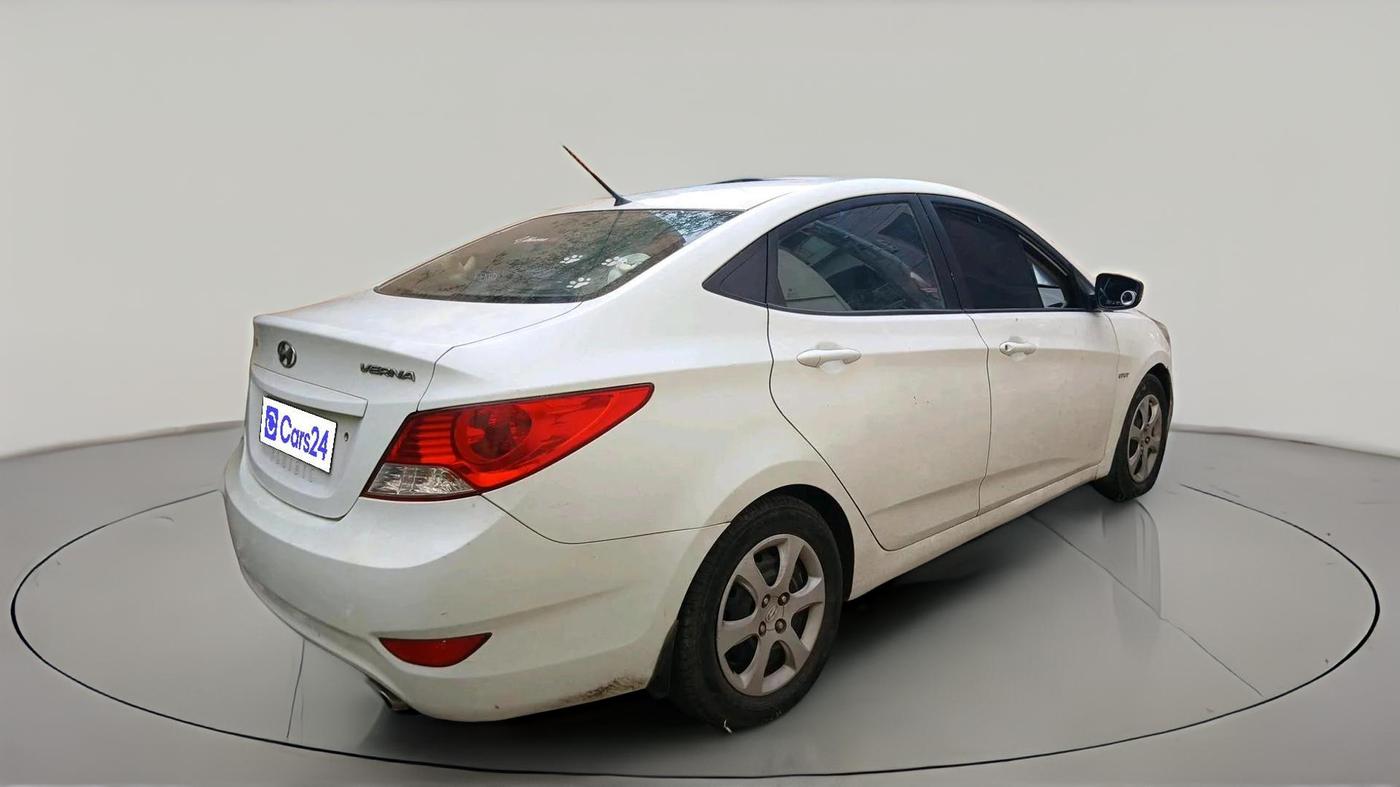2011 Hyundai Verna FLUIDIC 1.4 VTVT, Petrol, Manual, 71,716 km, exterior